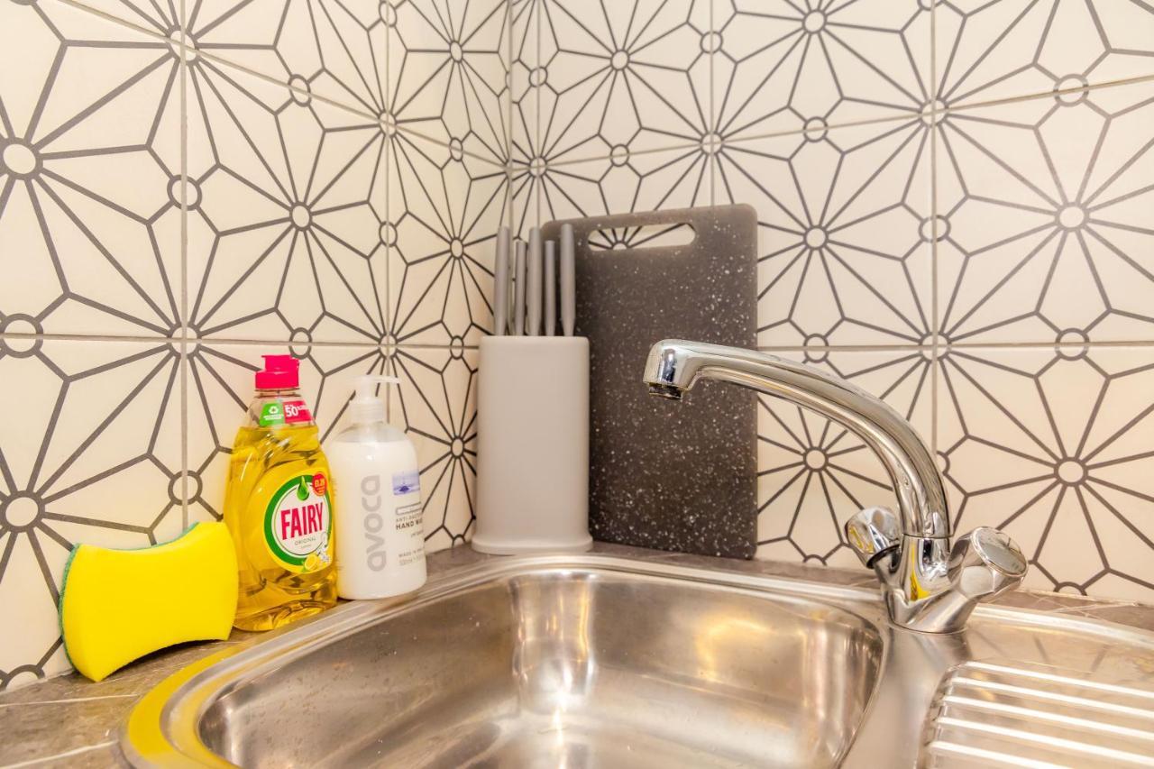 Appartamento Modern Studio Next To Brighton Beach I Smart Tv I King Size Bed Esterno foto
